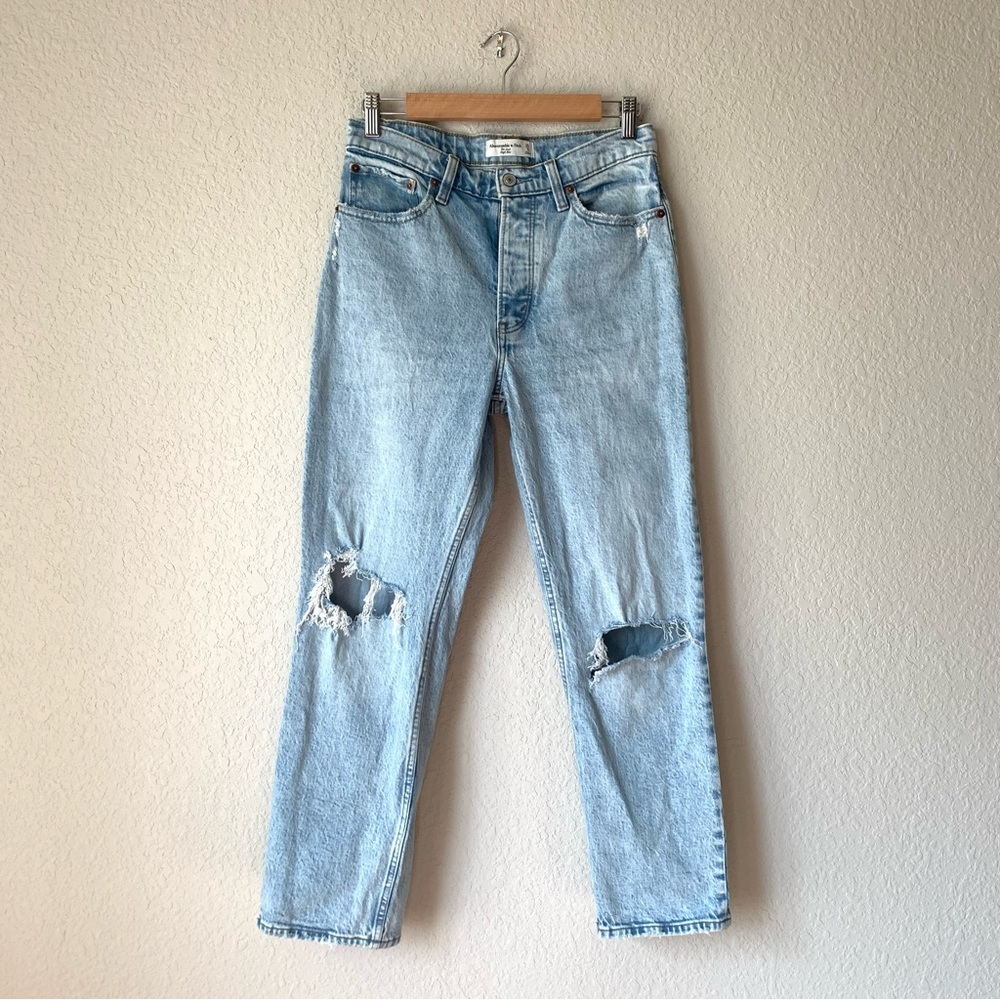 Abercrombie & Fitch Distressed The Dad High Rise Jeans Size 25/0s